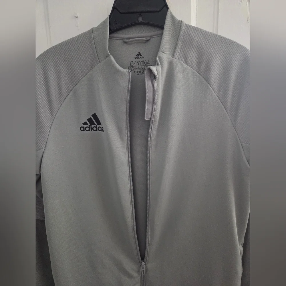 Adidas Kids Aeroready Pewter Zipup Jacket In Size Kids Large (13-14 Yrs)